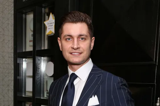 «Красавец»: Дава похвастался стальным прессом в мокрой майке «Красавец»: Дава похвастался стальным прессом в мокрой майке