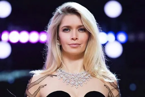 Вера Брежнева продемонстрировала безупречную фигуру в купальнике Вера Брежнева продемонстрировала безупречную фигуру в купальнике