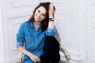 Елизавета Боярская поделилась с поклонниками редким детским фото. Поклонники сравнили ее с известной французской актрисой