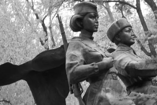 «Какая разница?» Фото снайперши времен ВОВ заменили на фото актрисы «Какая разница?» Фото снайперши времен ВОВ заменили на фото актрисы