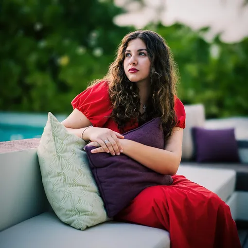 Дочь Ивана Урганта Нина в день 16-летия