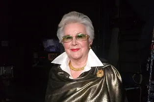 Мы общались письмами»: телеведущая Анна Шатилова раскрыла секрет счастливого брака Мы общались письмами»: телеведущая Анна Шатилова раскрыла секрет счастливого брака