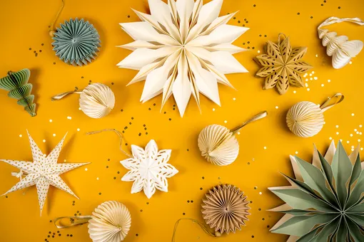 Топ-20 самых красивых ёлочных игрушек, которые сметают с полок в 2025 году Топ-20 самых красивых ёлочных игрушек, которые сметают с полок в 2025 году