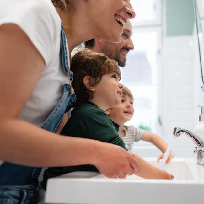 Ванная комната для семьи: как всё уместить, чтобы всем хватило места?