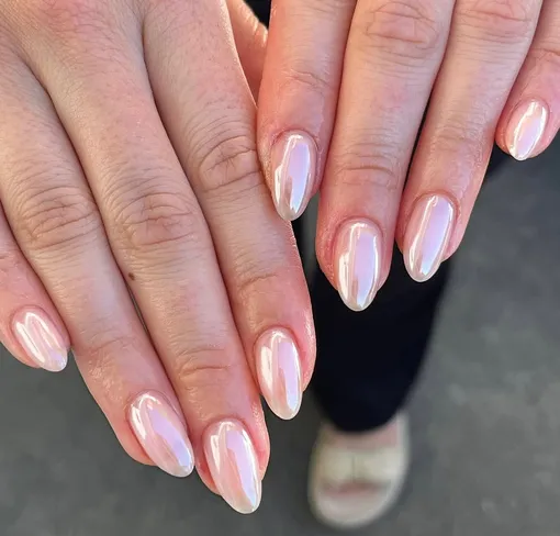 Денежный маникюр на май 2026