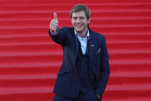 «Как воробушек». Борис Корчевников показал детское фото «Как воробушек». Борис Корчевников показал детское фото