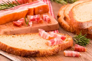 Рецепты звёзд: Ирина Слуцкая готовит аппетитную хлебную закуску Рецепты звёзд: Ирина Слуцкая готовит аппетитную хлебную закуску