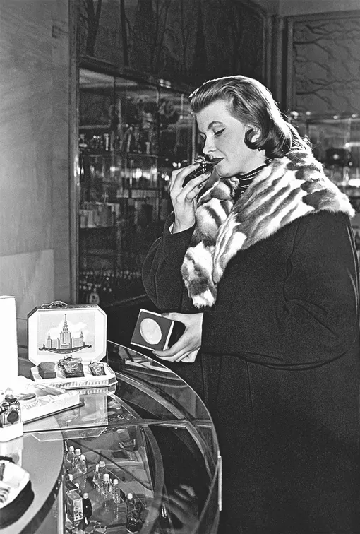 Выставка парфюма Выставка парфюма