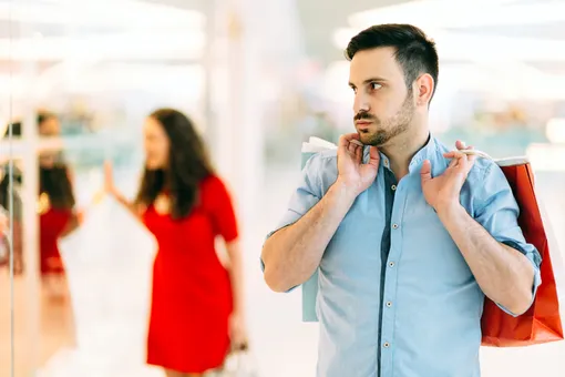 Он вам не подружка: как совместный шопинг может убить страсть Он вам не подружка: как совместный шопинг может убить страсть