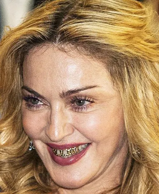 Как выглядят 10 звёзд крупным планом: фото без фильтров и Фотошопа Как выглядят 10 звёзд крупным планом: фото без фильтров и Фотошопа