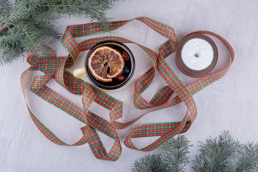 5 необычных идей новогоднего декора из подручных материалов