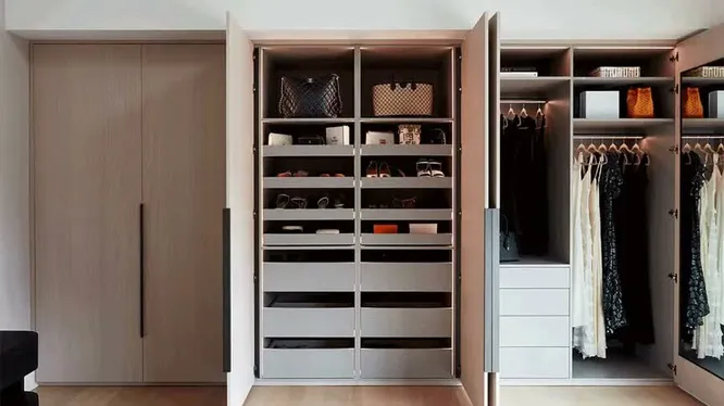 Нажми и смотри