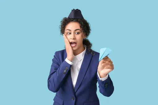 «Утонете в моче!» Стюардесса рассказала, что нельзя надевать в полёт пассажирам «Утонете в моче!» Стюардесса рассказала, что нельзя надевать в полёт пассажирам