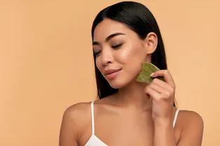 Почему все азиатки без ума от массажа Гуаша, но нам он не подходит?