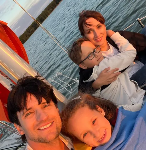 Дмитрий Колдун с семьёй Дмитрий Колдун с семьёй