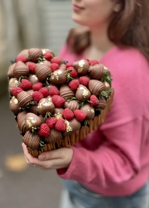 клубника в шоколаде