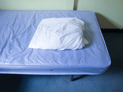 Что нельзя хранить на балконе фото