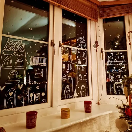 рисунки на окнах на Новый год