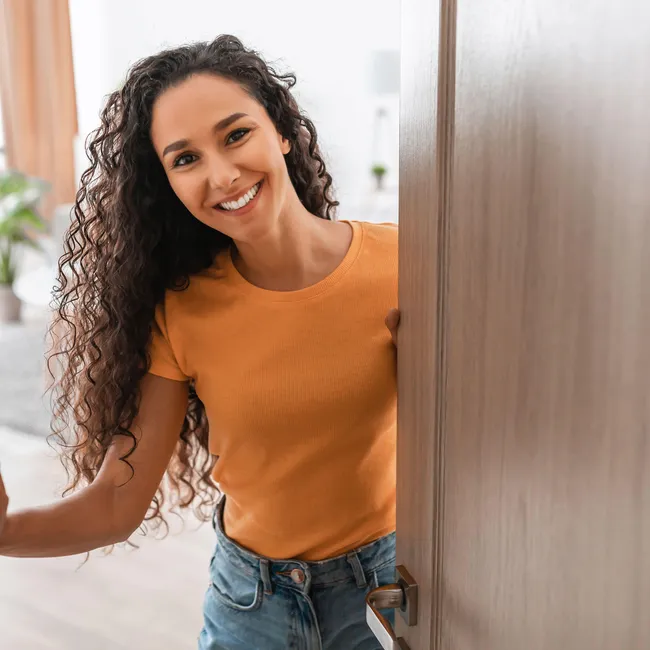 Как не испортить вечеринку — эти 10 вещей нужно убрать перед приходом гостей, чтобы избежать неловких ситуаций