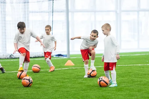 Футбольный лагерь по голландской системе в самом центре Москвы Футбольный лагерь по голландской системе в самом центре Москвы