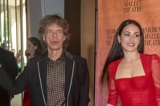 Десяти лет не прошло: 79-летний Мик Джаггер сделал предложение матери своего восьмого ребёнка