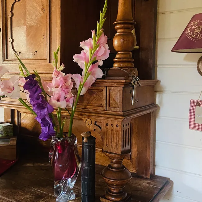 Антиквариат или рухлядь: как найти среди старых вещей настоящие ценности?