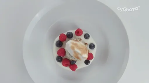 Немецкий маковый пирог с творогом и соусом из сметаны Немецкий маковый пирог с творогом и соусом из сметаны