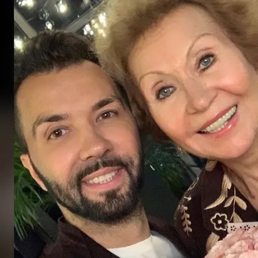 Денис Клявер с мамой фото