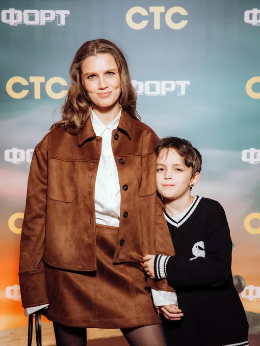 Дарья Мельникова со старшим сыном Артуром Дарья Мельникова со старшим сыном Артуром