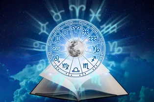Лунный гороскоп на 3 мая: встреча с друзьями для Скорпионов, переезд для Дев, премия для Стрельцов