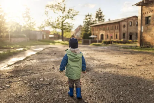 Многодетная деревня взяла на воспитание 126 сирот Многодетная деревня взяла на воспитание 126 сирот