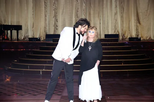 «Максим тут лишний»: поклонники назвали Пугачева и Киркорова идеальной парой «Максим тут лишний»: поклонники назвали Пугачева и Киркорова идеальной парой