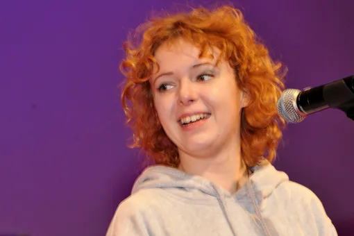 Солистка «Ранеток» Женя Огурцова впервые показала лицо новорожденной дочери Солистка «Ранеток» Женя Огурцова впервые показала лицо новорожденной дочери