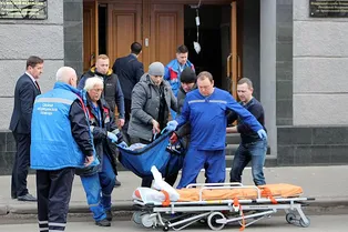 17-летний юноша взорвал бомбу на входе в ФСБ Архангельска