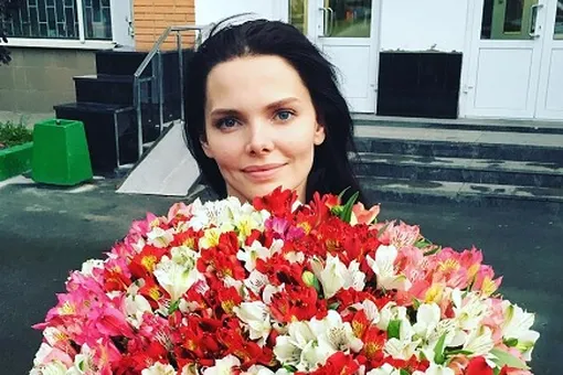 Поклонники поздравляют Елизавету Боярскую со второй беременностью Поклонники поздравляют Елизавету Боярскую со второй беременностью