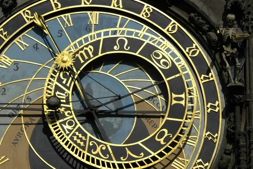 Гороскоп на неделю: лёгкий флирт для Тельцов и полезные знакомства для Весов