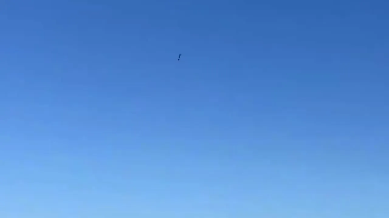 Нажми и смотри