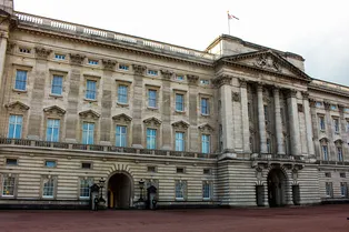 Разнашиватель обуви, своя операционная, секретные ходы и другие тайны Букингемского дворца