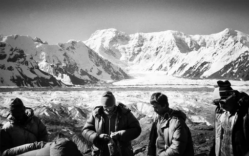 Хан Тенгри 87. Пик Победы (7439 м). Ледник Звездочка