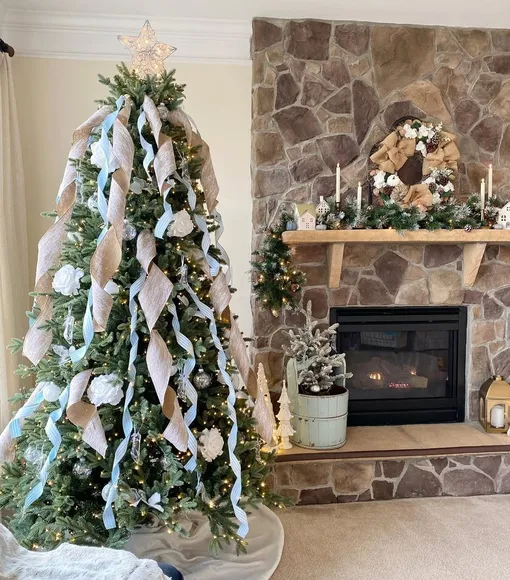 как украсить ель в 2026 году