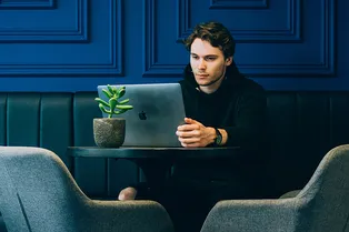 Как цвет комнаты меняет настроение: 5 научно обоснованных советов по декору Как цвет комнаты меняет настроение: 5 научно обоснованных советов по декору