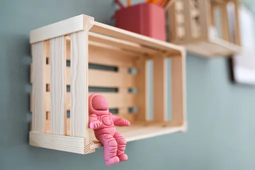 Полка из деревянного ящика Полка из деревянного ящика