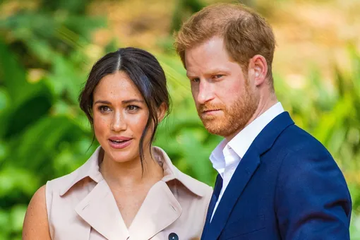 «Эффект Лилибет»: как выглядит платье, мгновенно распроданное после появления в нём дочери Меган Маркл и принца Гарри