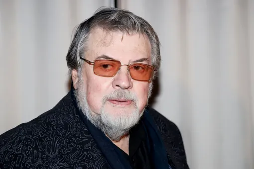 «Папа и мама рядом»: редкое видео 88-летнего Александра Ширвиндта с женой Натальей выложил сын артиста «Папа и мама рядом»: редкое видео 88-летнего Александра Ширвиндта с женой Натальей выложил сын артиста