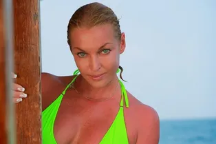 «Любимый оценил»: Анастасия Волочкова кардинально поменяла образ