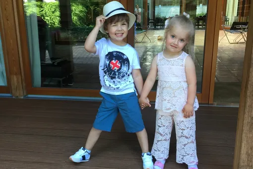 «Прямо дама с кавалером»: двойняшкам Аллы Пугачевой исполнилось 12 лет