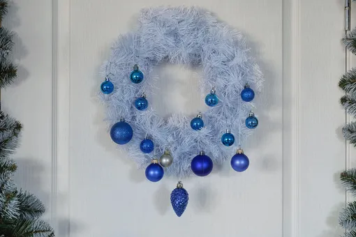 Как украсить подъезд к Новому году, чтобы не получить штраф Как украсить подъезд к Новому году, чтобы не получить штраф