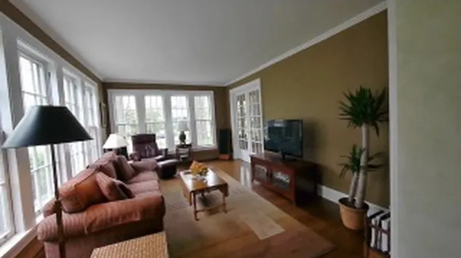 Нажми и смотри