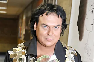 «Измучили друг друга»: Юлиан откровенно о разводе с певицей Анастасией