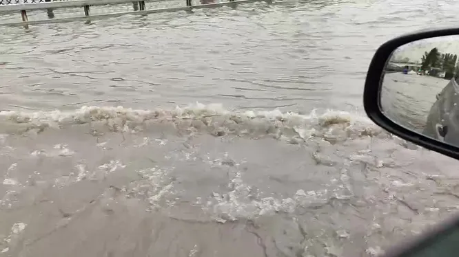 Нажми и смотри